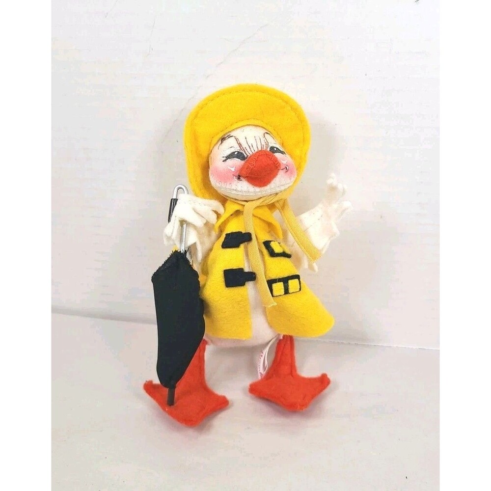Vintage AnnaLee 1985 Duck Rain Coat Stuffed Plush Doll Summer Goose Umbrella